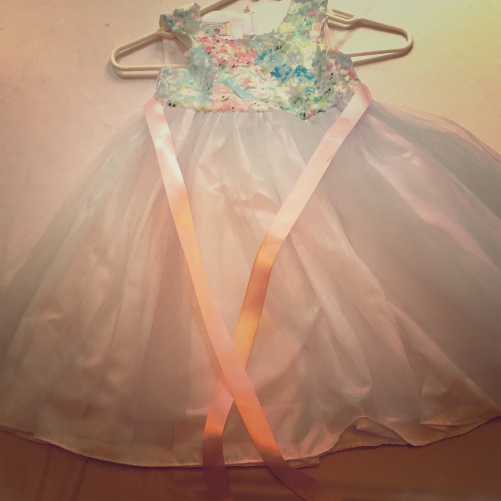 Floral puffy children’s dress
